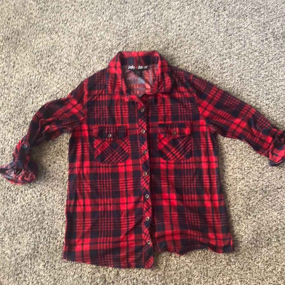 Women’s Plaid shirt. Size Large.